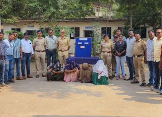 चंद्रपूर शहर पोलीस स्टेशन व भद्रावती पोलीस स्टेशन ची पिशवी कापून रक्कम लांपास केल्याप्रकरणी चार महिलावर कार्यवाही…….