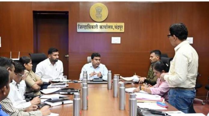 परीक्षेतील गैरप्रकारांना आळा घालण्यासाठी जिल्ह्यात 8 भरारी पथके Ø जिल्हाधिका-यांनी घेतला दक्षता समितीचा आढावा