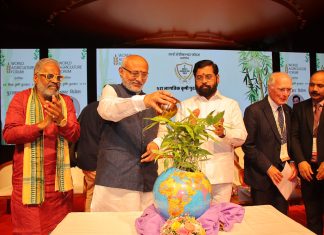 *मुख्यमंत्री एकनाथ शिंदे यांचा जागतिक कृषी पुरस्काराने गौरव*