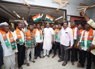 *ना. सुधीर मुनगंटीवार यांच्या विकासकार्यावर विश्वास ठेवत शरद पवार गटाचे तालुकाध्यक्ष संजय पावडे भाजपमध्ये*