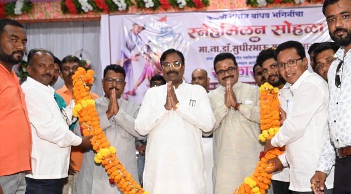 संतांनी समाजावर मानवतेचे संस्कार केले*