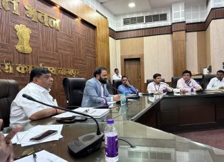 *शासकीय योजनांबाबत उदासीन असणाऱ्या बँकांचे शासकीय व्यवहार का थांबवू नयेत !*