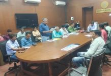 एचआयव्ही सह जगणा-या व अतिजोखीम गटातील समुहाला शासकीय योजनांचा लाभ द्या – सीईओ विवेक जॉन्सन